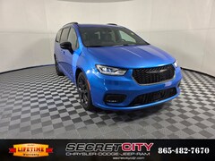 2026 Chrysler Pacifica SELECT Passenger Van