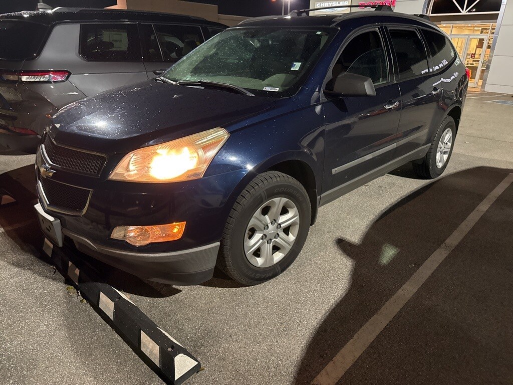 Used 2010 Chevrolet Traverse LS SUV