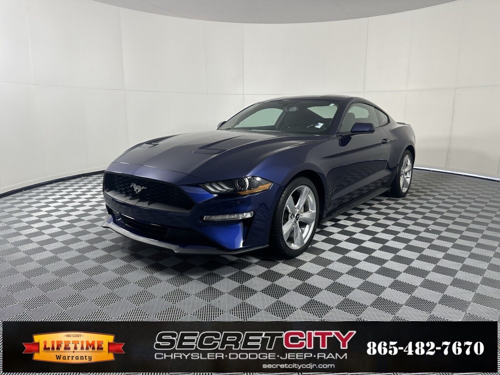 2018 Ford Mustang EcoBoost photo 3