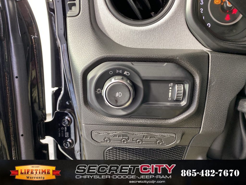 2025 Jeep Wrangler 4-Door Sport - Photo 15