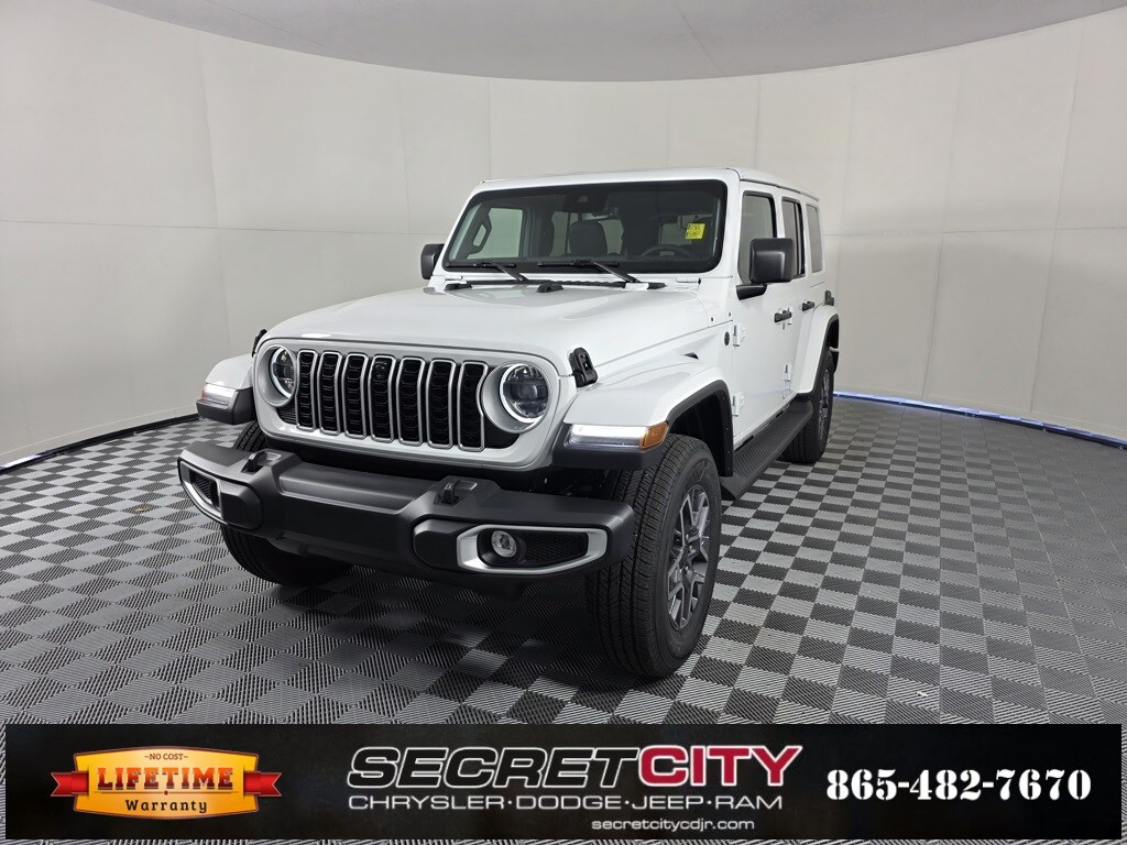 2025 Jeep Wrangler Sahara photo 3
