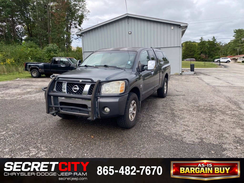 2004 Nissan Titan SE
