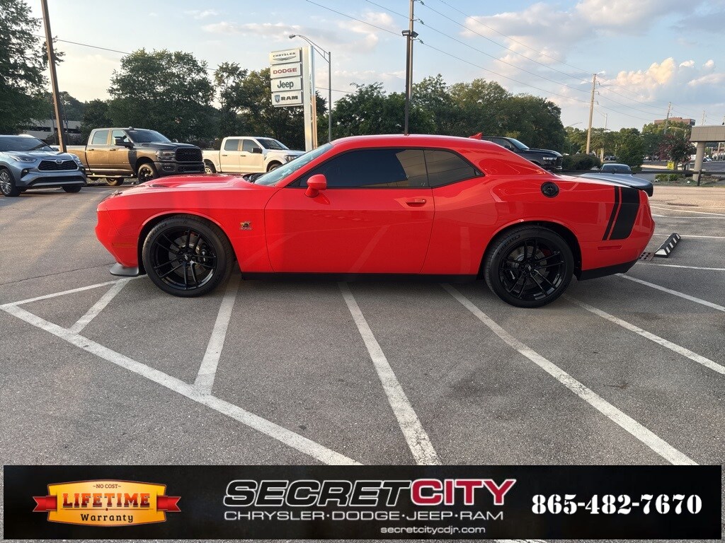 2019 Dodge Challenger R/T Scat Pack photo 3