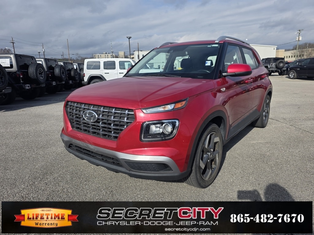 Used 2021 Hyundai Venue SEL SUV