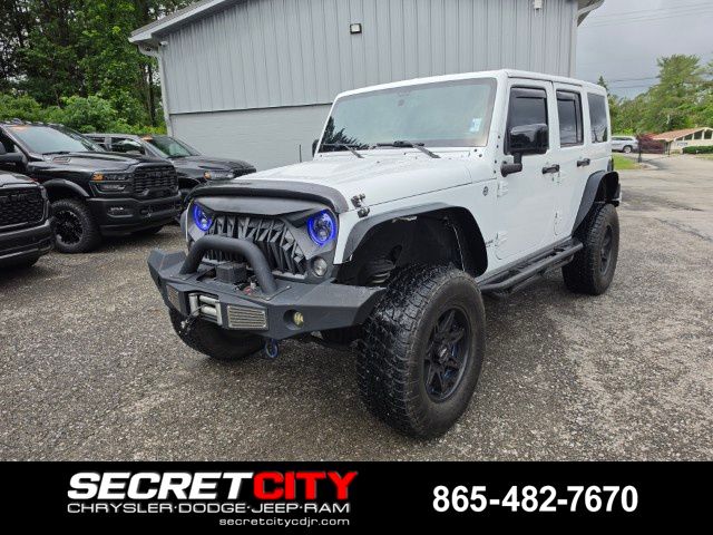 2015 Jeep Wrangler Altitude's photo