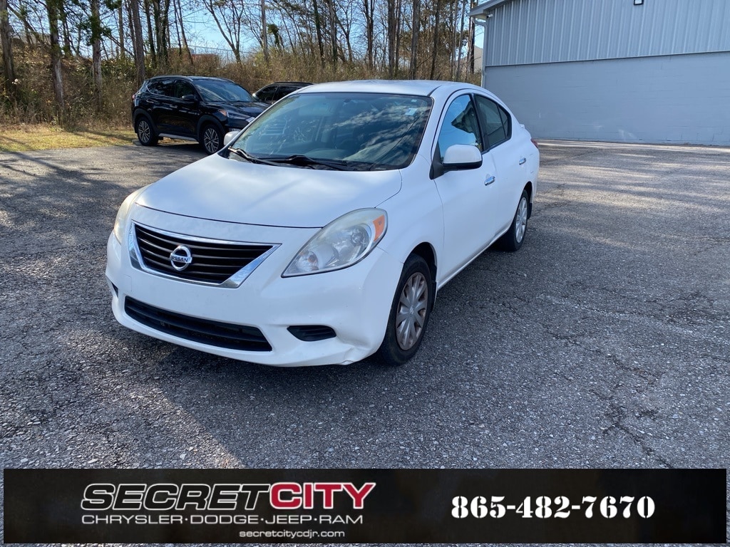 2014 Nissan Versa Sedan SV
