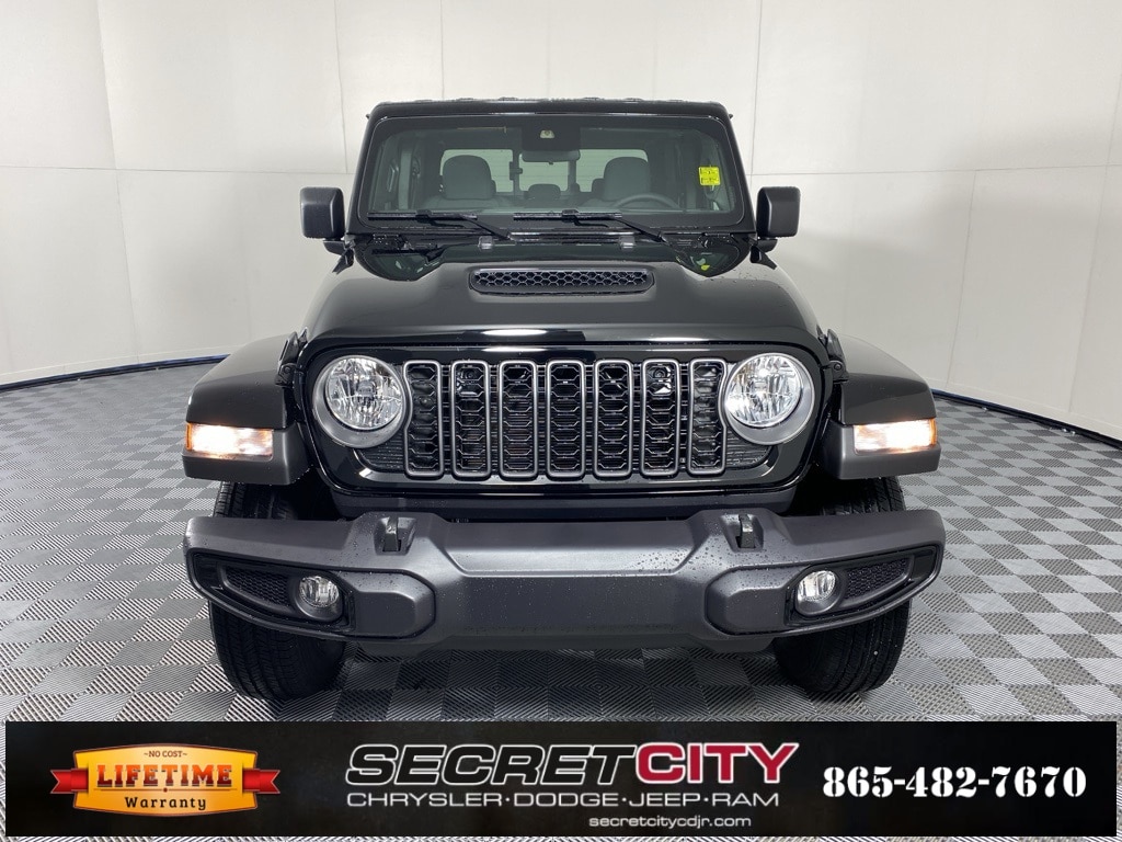 New 2025 Jeep Gladiator SPORT S 4X4 Pickup
