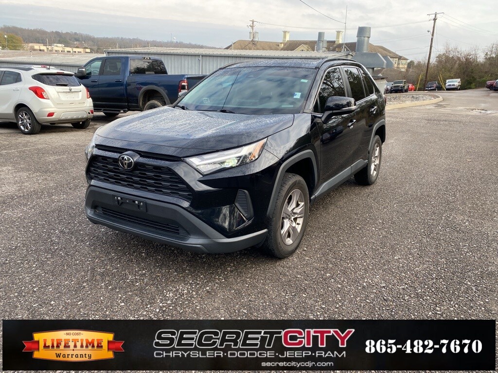 Used 2022 Toyota RAV4 XLE SUV