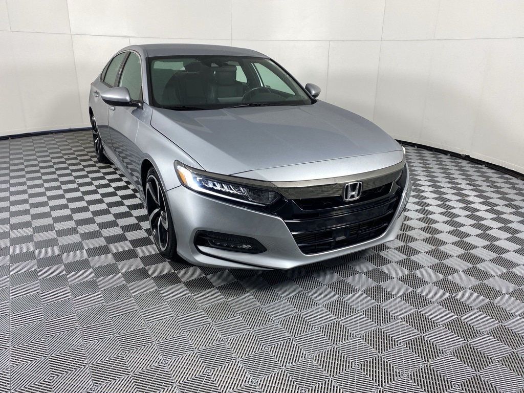 2018 Honda Accord Sport's photo