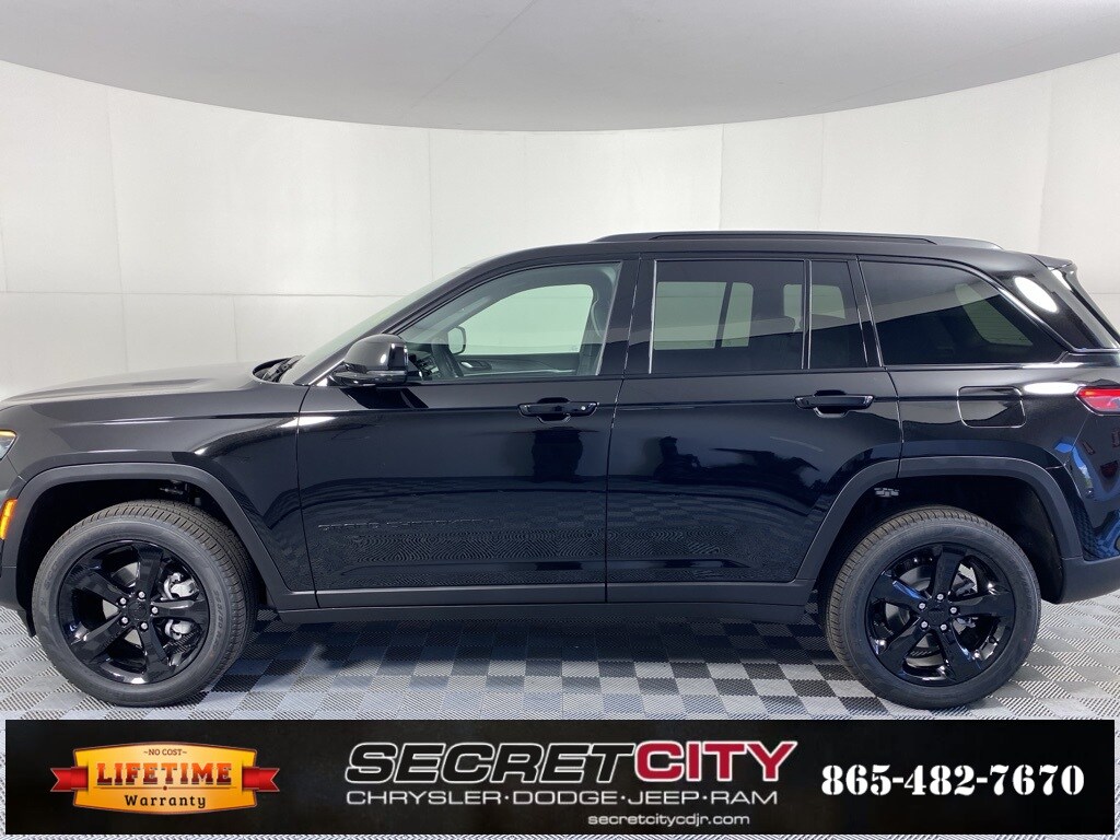 2025 Jeep Grand Cherokee Limited photo 4