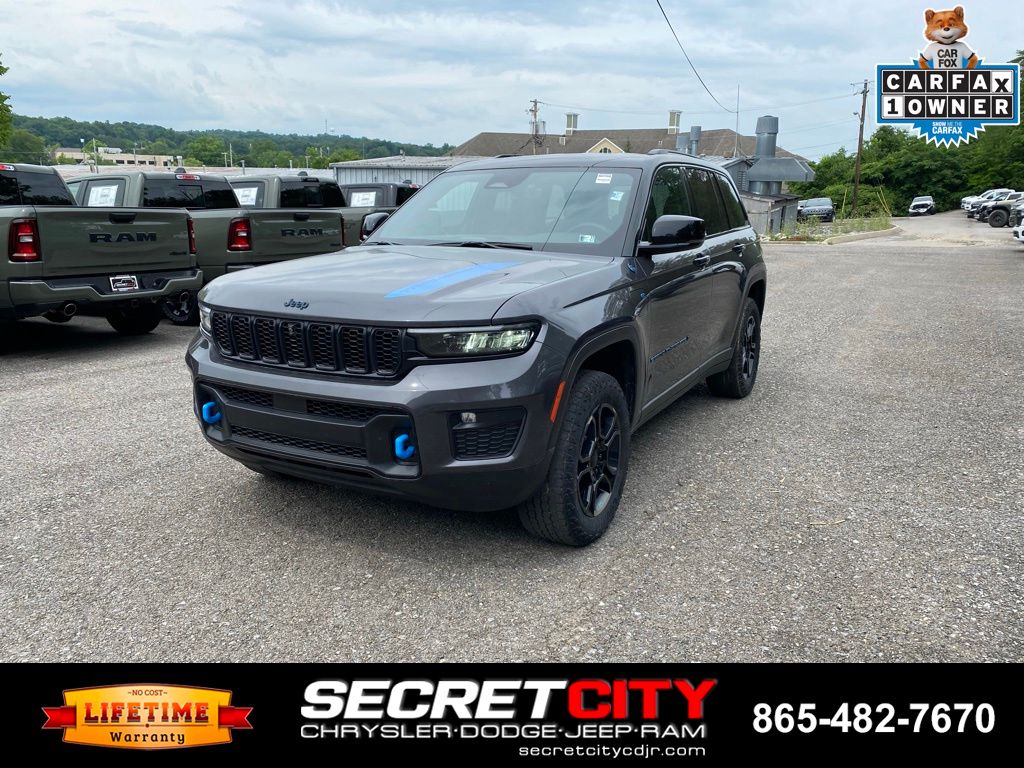 2022 Jeep Grand Cherokee Trailhawk 4xe 4x4's photo