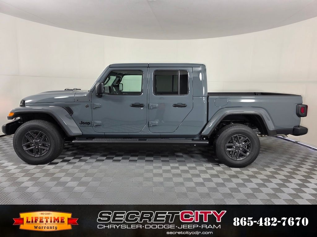 New 2025 Jeep Gladiator SPORT S 4X4 Pickup