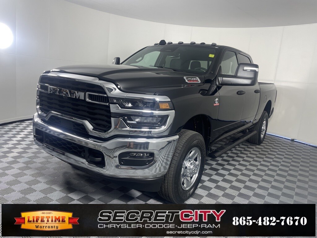 2025 Ram 2500 Tradesman photo 3