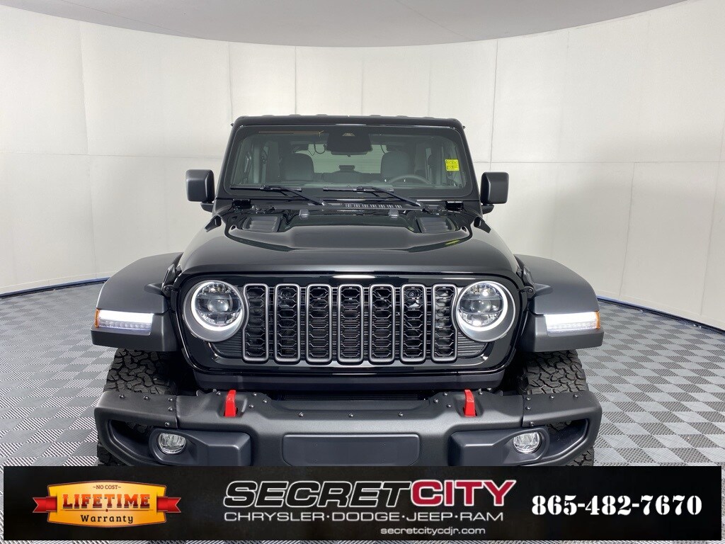 2025 Jeep Wrangler Two-Door Rubicon photo 2
