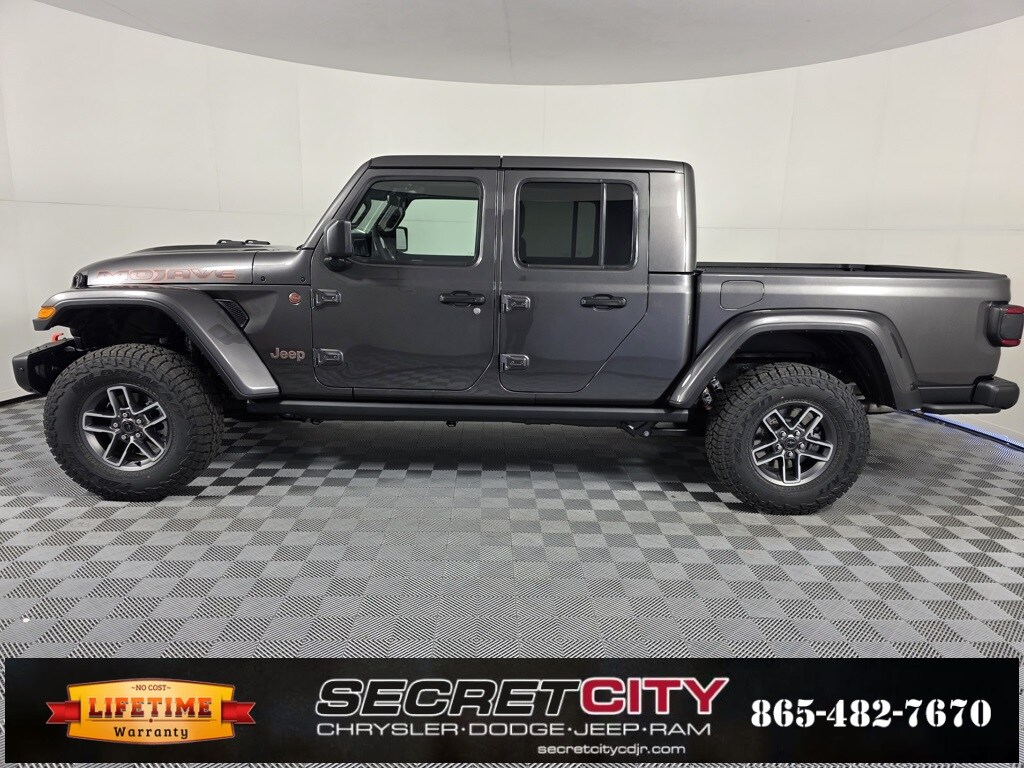 2025 Jeep Gladiator Mojave photo 4