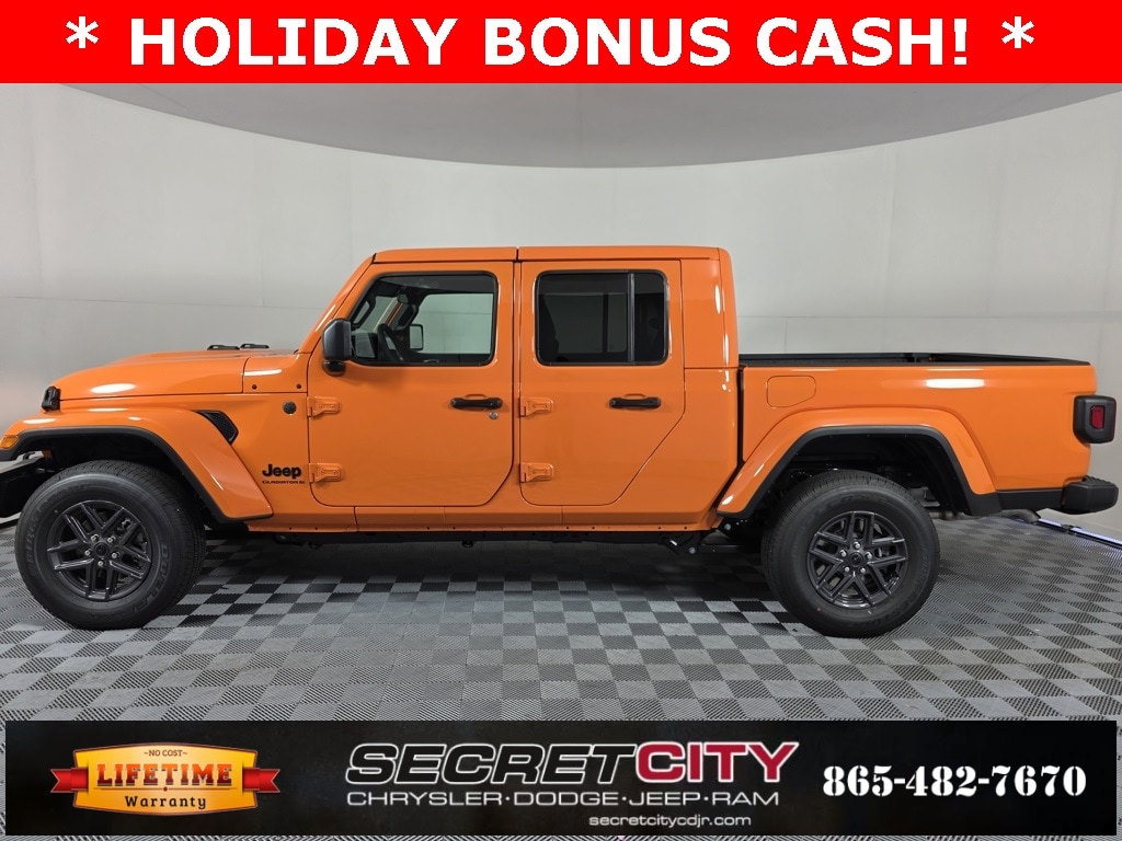 New 2025 Jeep Gladiator SPORT S 4X4 Pickup