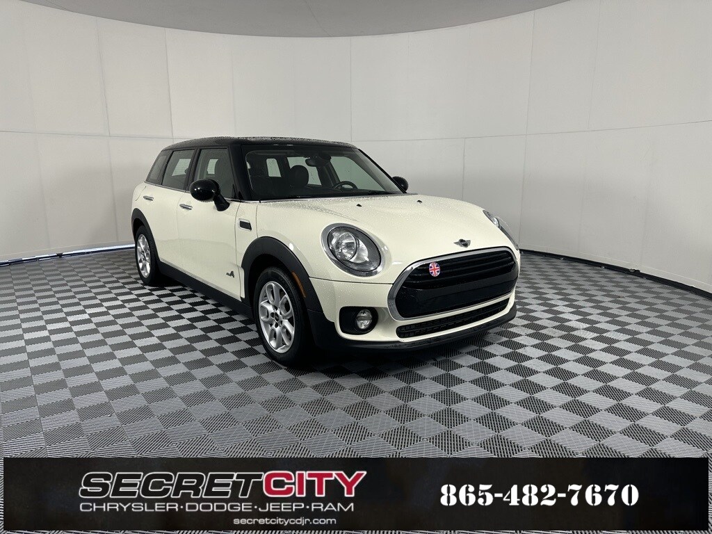 2017 MINI Clubman Base's photo