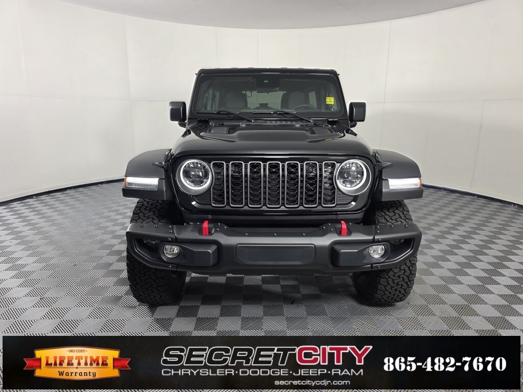 2025 Jeep Wrangler Rubicon photo 2