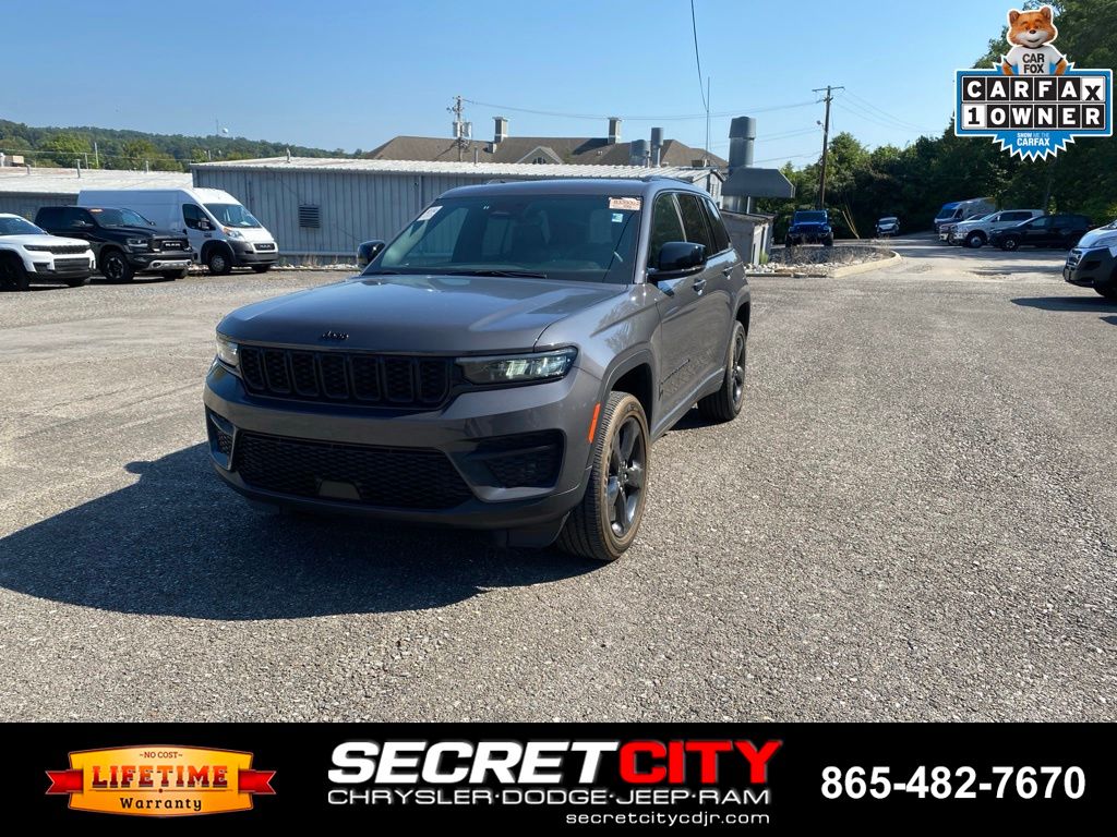 2023 Jeep Grand Cherokee Laredo, Altitude