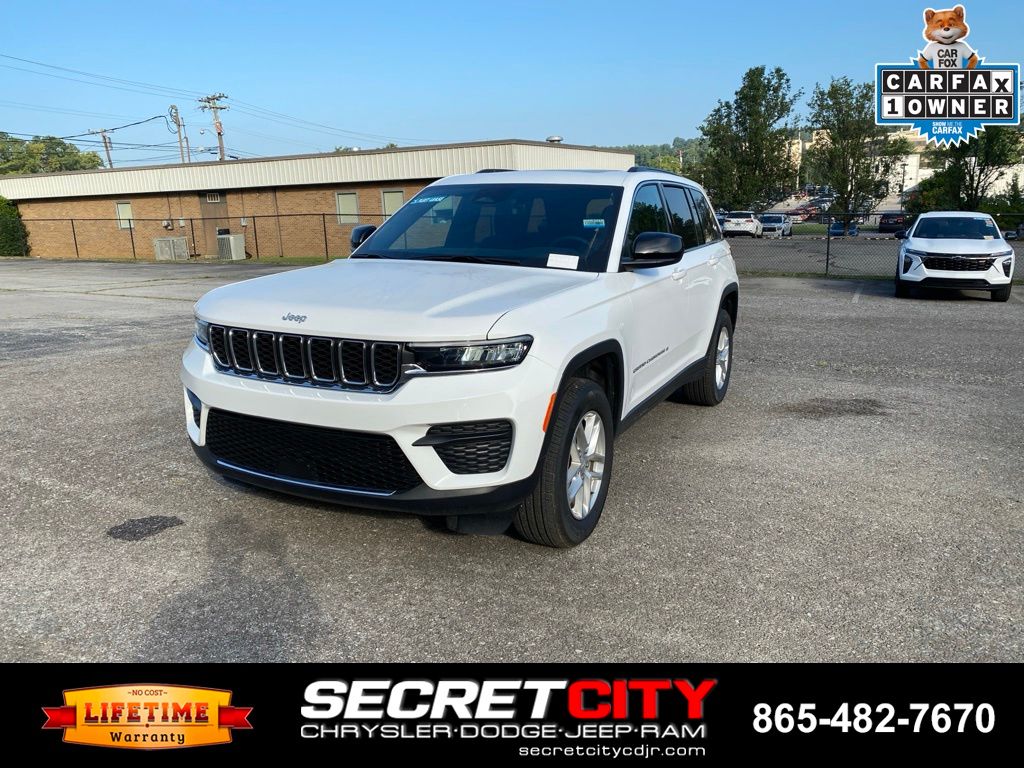 2025 Jeep Grand Cherokee Laredo, Altitude