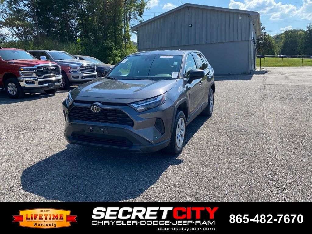 2023 Toyota RAV4 LE