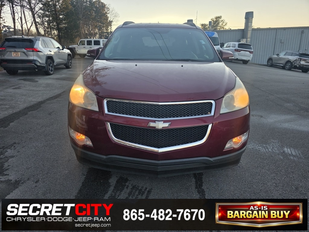 Used 2010 Chevrolet Traverse 1LT with VIN 1GNLRFED1AJ214001 for sale in Oak Ridge, TN