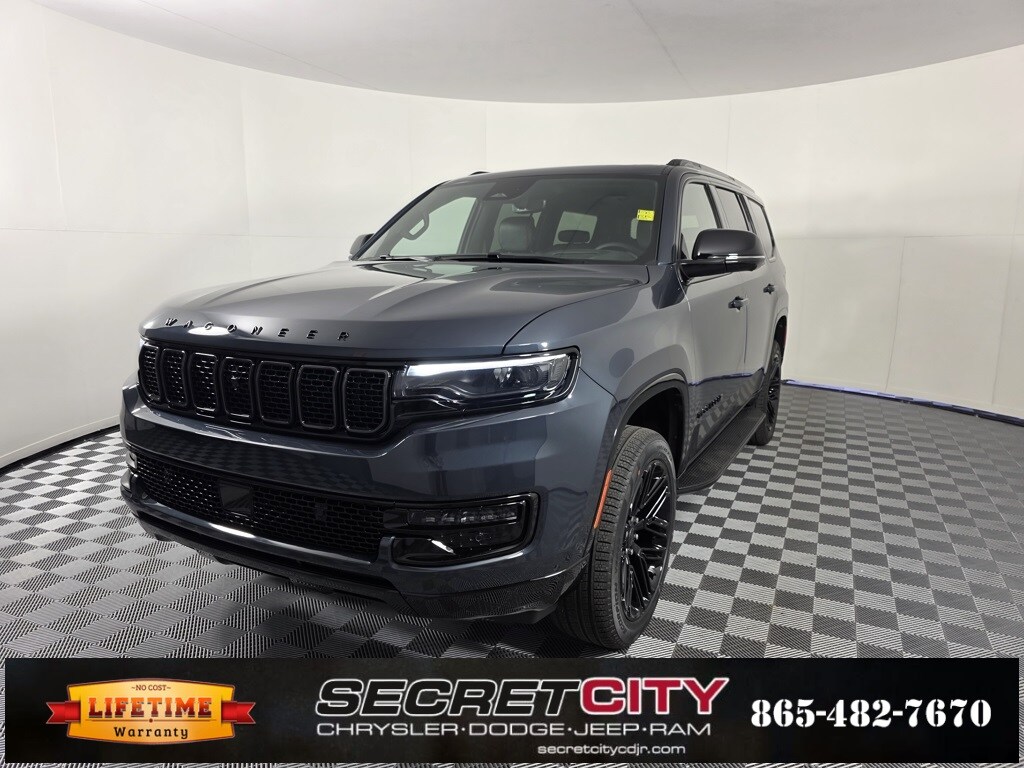 2025 Jeep Wagoneer Carbide photo 3