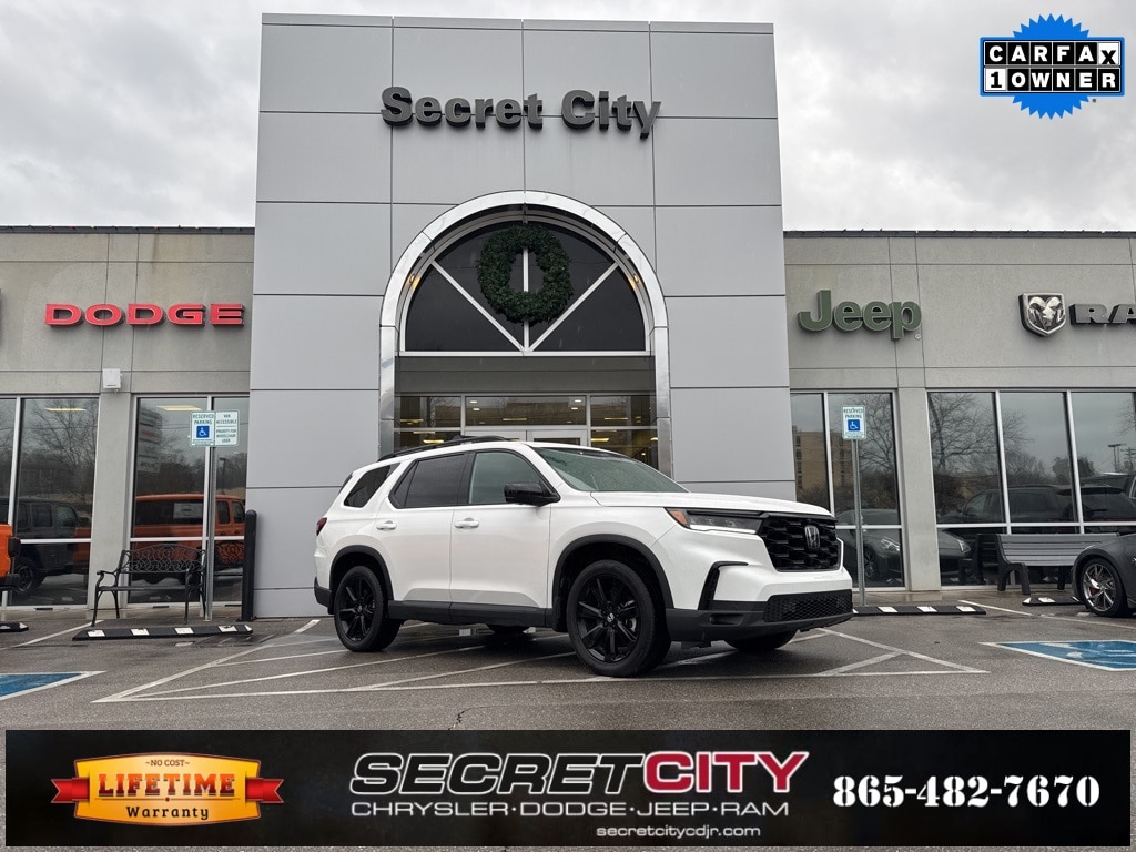 2025 Honda Pilot Black Edition's photo