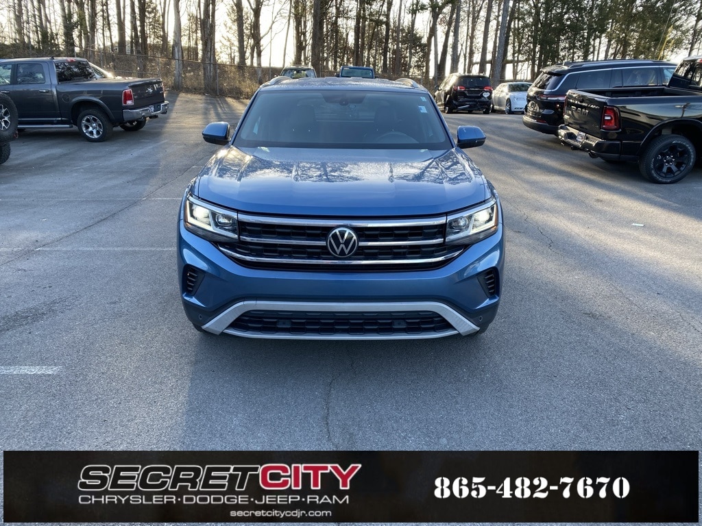 Used 2020 Volkswagen Atlas Cross Sport SE w/Tech with VIN 1V2YC2CA3LC200222 for sale in Oak Ridge, TN