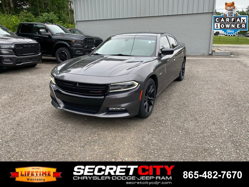 2018 Dodge Charger R/T's photo