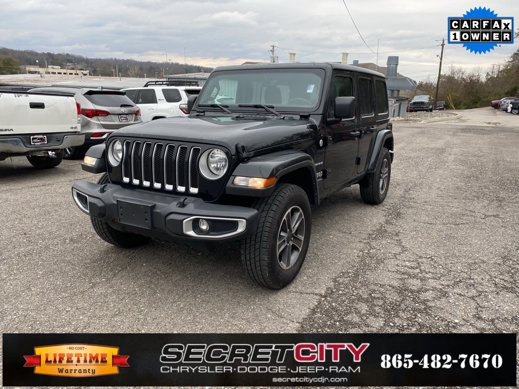 2023 Jeep Wrangler 4-Door Sahara's photo