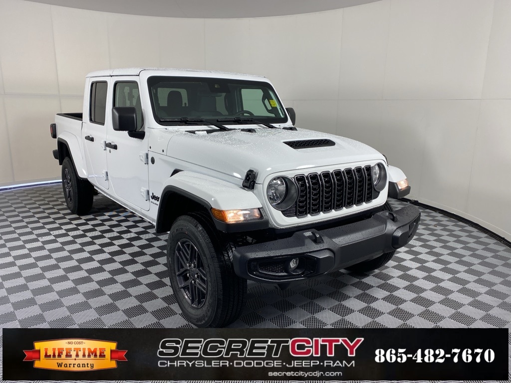 New 2025 Jeep Gladiator SPORT S 4X4 Pickup