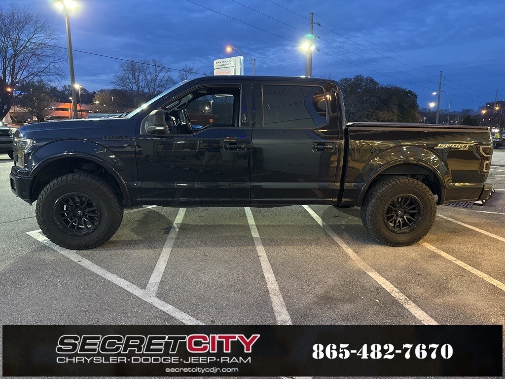 2019 Ford F-150 XLT photo 2