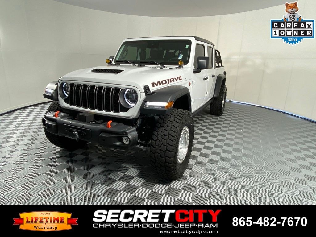 Used 2025 Jeep Gladiator Mojave Truck