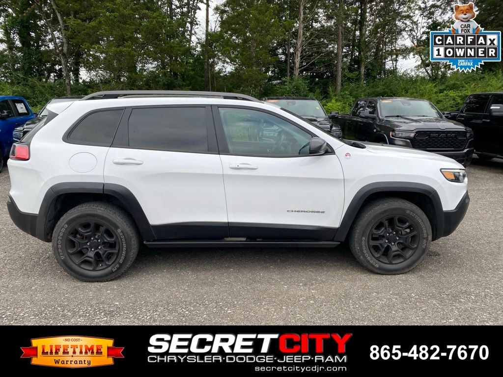 Used 2019 Jeep Cherokee Trailhawk SUV