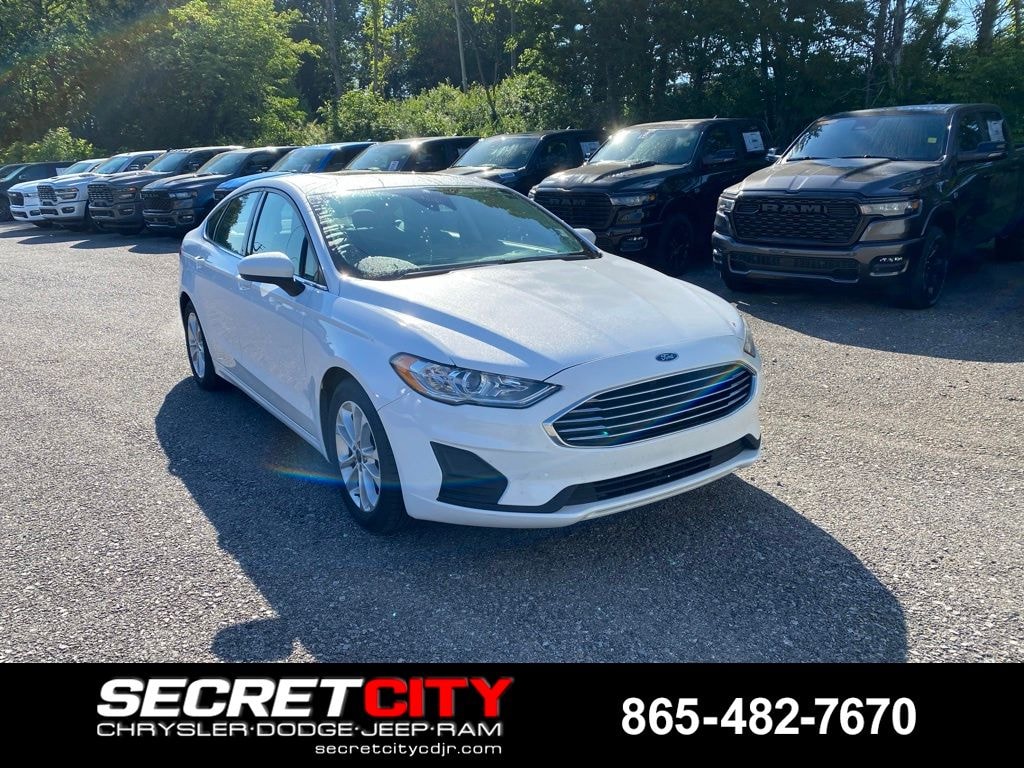 Used 2019 Ford Fusion SE Sedan
