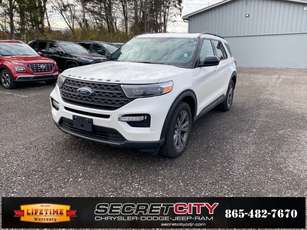 2022 Ford Explorer XLT's photo
