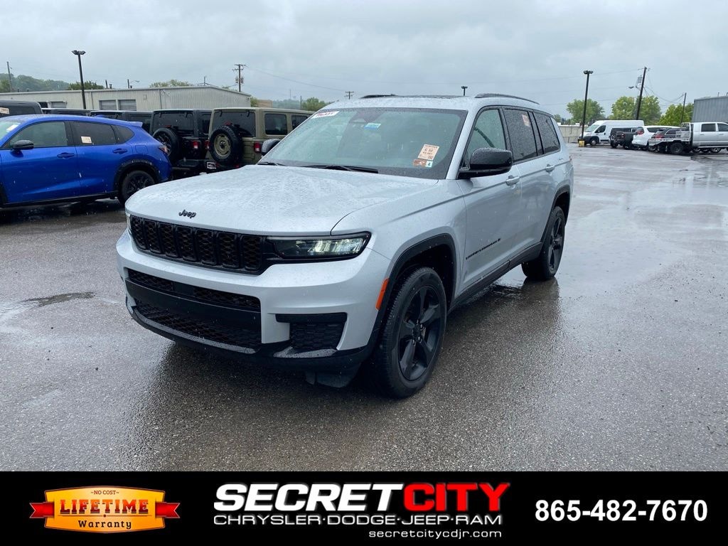 Used 2023 Jeep Grand Cherokee L Altitude SUV
