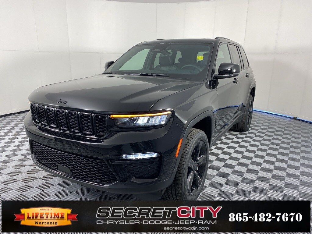 2025 Jeep Grand Cherokee Limited photo 3