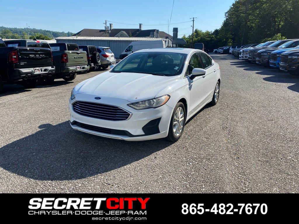 2019 Ford Fusion SE FWD's photo