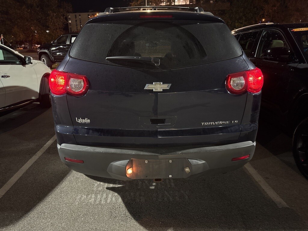 Used 2010 Chevrolet Traverse LS SUV