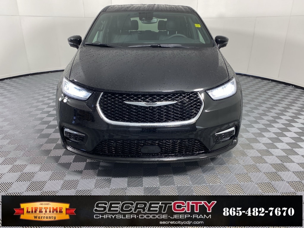 New 2026 Chrysler Pacifica SELECT Passenger Van