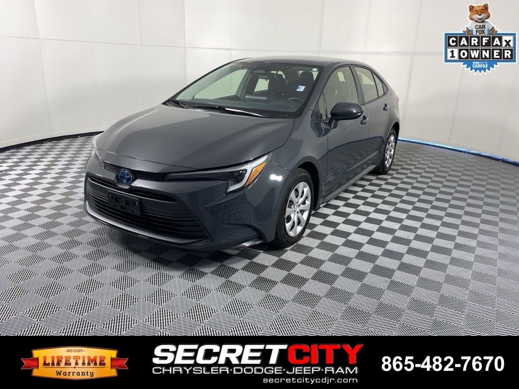 Used 2025 Toyota Corolla Hybrid LE Sedan