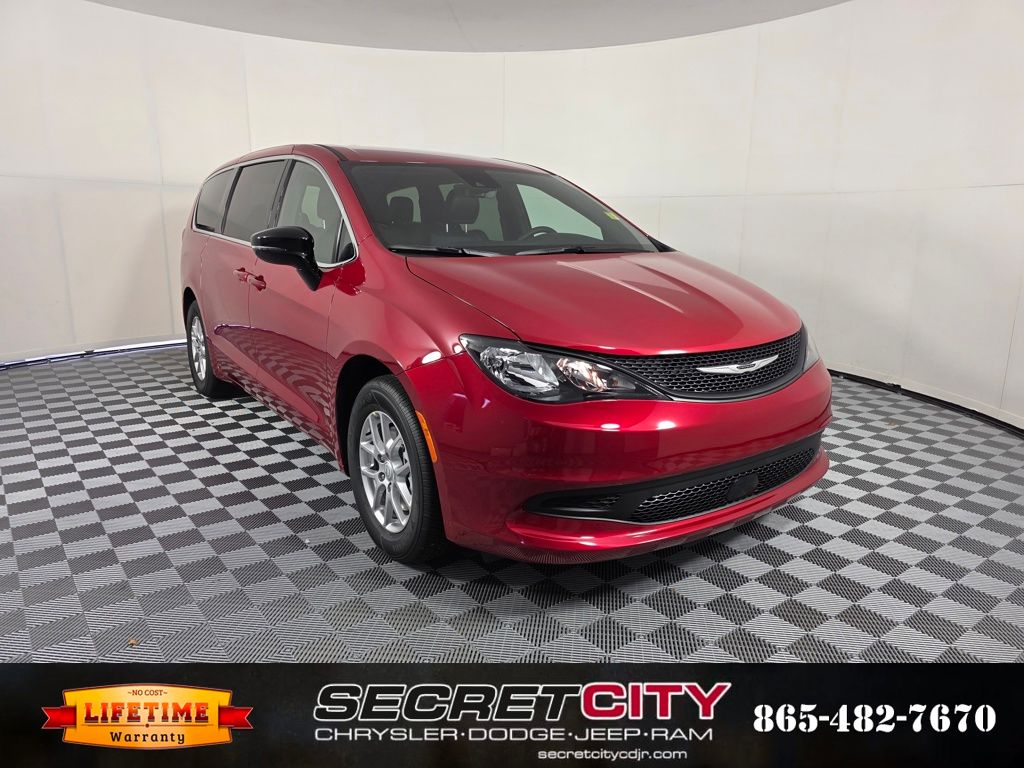 2026 Chrysler Voyager LX's photo