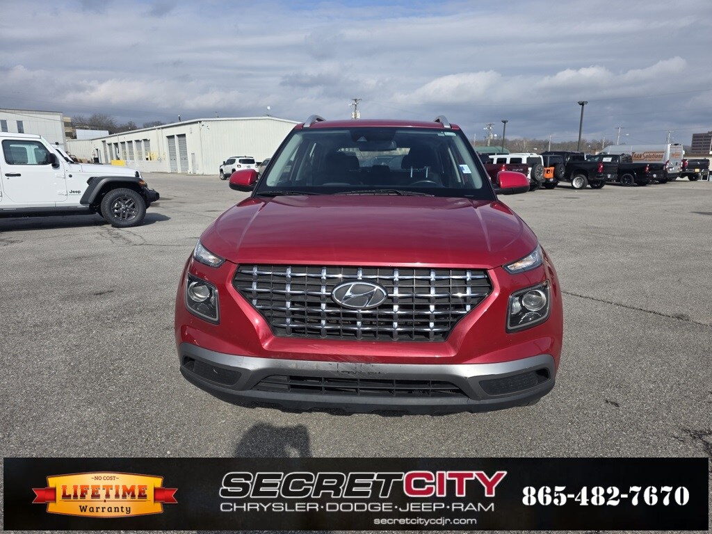 Used 2021 Hyundai Venue SEL SUV