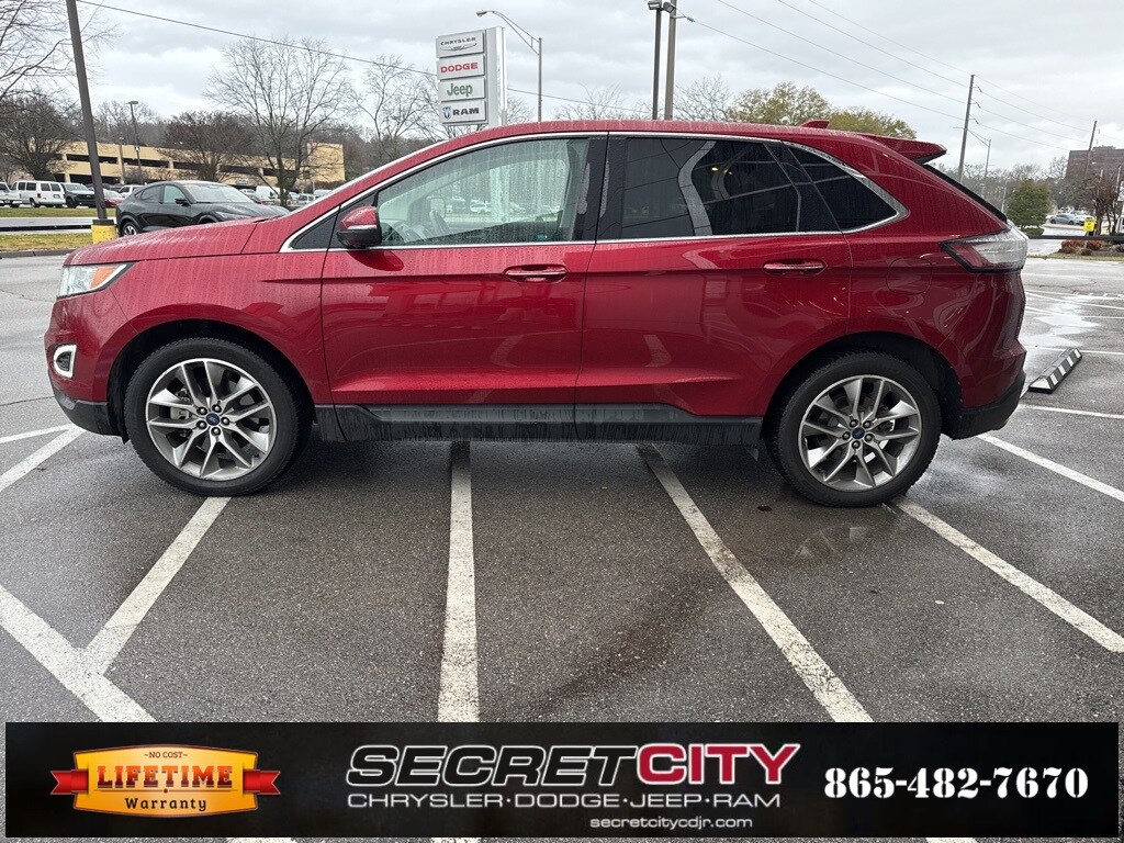 2018 Ford Edge Titanium photo 2