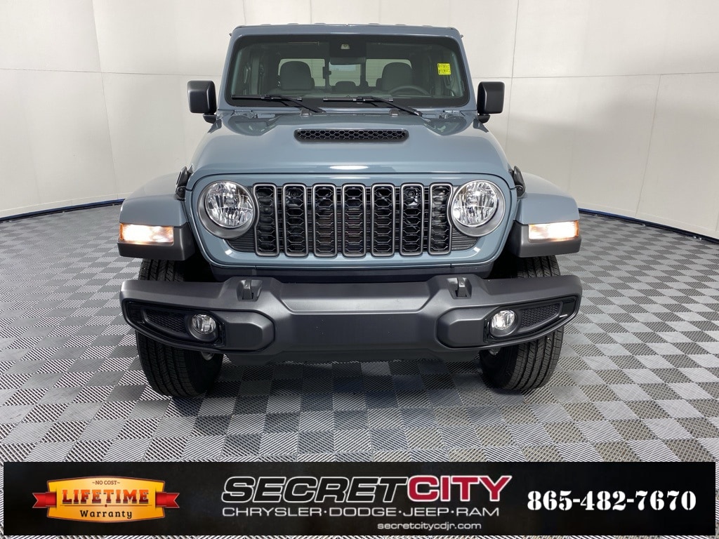 New 2025 Jeep Gladiator SPORT S 4X4 Pickup