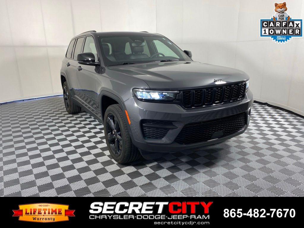 2023 Jeep Grand Cherokee Laredo, Altitude