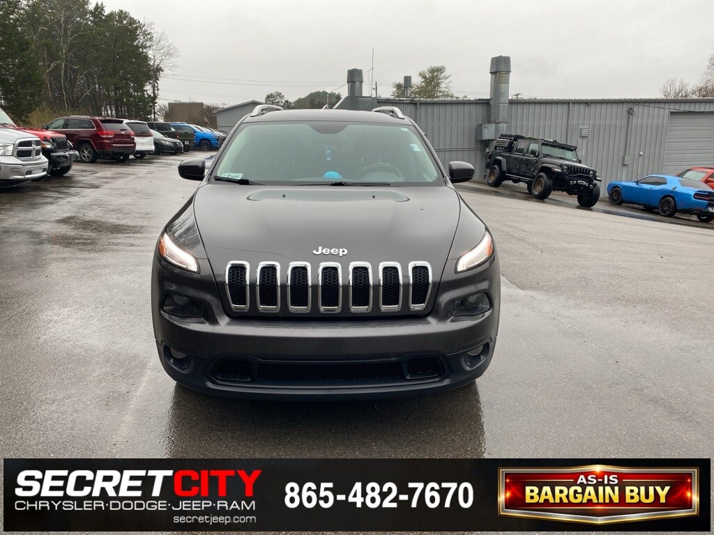 Used 2015 Jeep Cherokee Latitude SUV