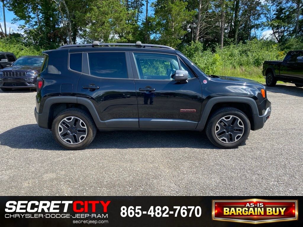 Used 2015 Jeep Renegade Trailhawk SUV